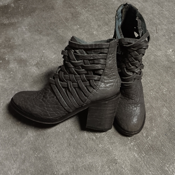 Free People Carrera Grey Woven Leather Ankle Boots 38 (7½US) - Picture 2 of 10